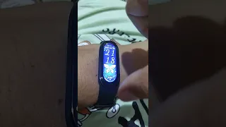 meu mi band 6 olha como é linda essa tela 😍😍😍