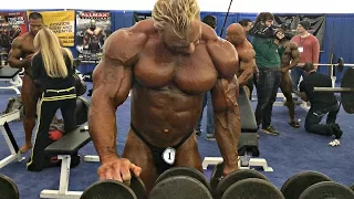 Arnold Classic Backstage Pump Up Room