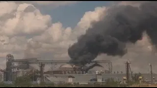 Рух опору в Маріуполі підпалили завод «Сателіт»