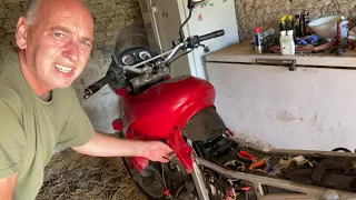 BMW F650 Funduro Problem with Carb.