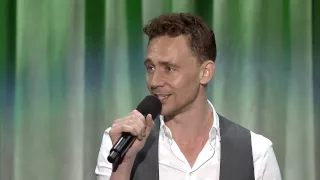 Tom Hiddleston (Loki) sings the Bear Necessities at Disney D23 Expo