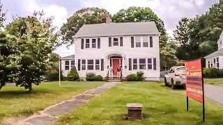 The Haunting in Connecticut House (Snedeker House)