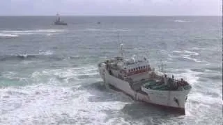 Trawler tugged off Clifton beach