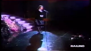 Claudia Mori  Chiudi la porta Sanremo  1985