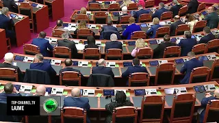 Top Channel/ Mazhoranca, 81 deputetë/ Deputetët e PDIU bashkuan votat me PS dhe PSD në Kuvend
