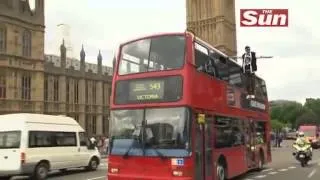 Next Level Ish  Magician  Dynamo  Levitates Next To A Moving London Bus