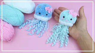 Such a cute toy without knitting! Charming jellyfish of yarn DIY