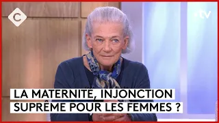 La maternité aujourd’hui selon Elisabeth Badinter - C à Vous - 26/04/2024