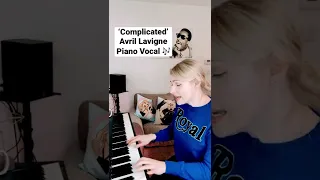 Vocal Coach sings ‘Complicated’ by Avril Lavigne!