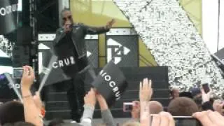 Taio Cruz LIVE at T4 ON THE BEACH [Dynamite]