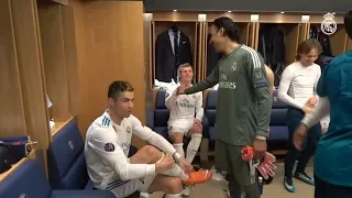 Toni Kroos & Teammates: Dressing Room Celebrations PSG 1-2 Real Madrid  | HD