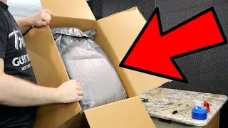 What's in the HUGE Box? | 2013 Gibson Scorpions Rudolf Schenker Signature Flying V