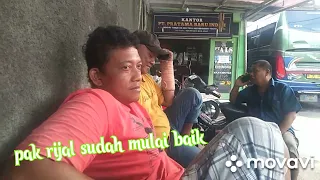 ALS jogja..ada..mas aziz dan mas agung menanti ALS 311 berangkat