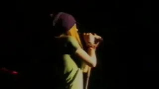 Avril lavigne anything but ordinary live in Amsterdã 2003