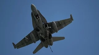 Melbourne F1 Grand Prix 2016 RAAF F/A18 Jet flyover