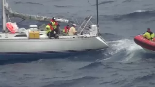 Norwegian Star rescues the Avenir sailboat in the Atlantic Ocean