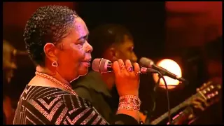 Cesaria Evora - Live d'amor (Paris 2004)