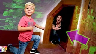 OPENING the SECRET DOOR in GAME MASTER’s MANSION! (What's Inside?)