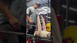 Tiny hand gym prank👀