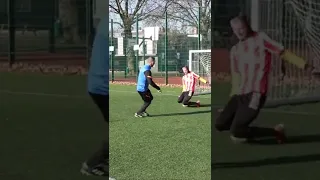 Simple Simon nutmegs Cal The Dragon