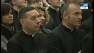 Papa Francesco incontra i seminaristi pugliesi: sacerdote non si stacchi mai da Gesù e dalla gente