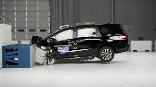 2023 Honda Odyssey updated moderate overlap IIHS crash test