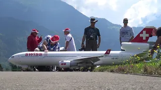 SWISS MD-11 GIANT RC AIRLINER CROSSWIND AND MOUNTAINS FULL FLAPS LANDING