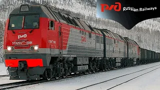 Powerful Russian freight trains in snow