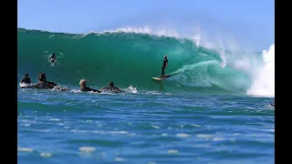 Pumping Snapper Rocks Superbank waves shot from water & land...