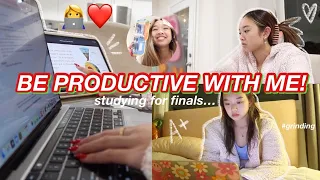 BE PRODUCTIVE WITH ME! studying for finals... | Vlogmas Day 14!