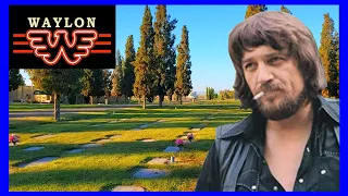 Waylon Jennings Grave and Story