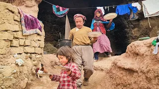 Twin Children Living in a Cave Like 2000 Years Ago | Village life in Afghanistan | Cooking Aashak