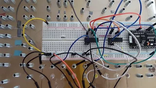 Два сдвиговых регистра 74HC595 Arduino