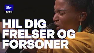 Hil dig, Frelser og Forsoner // DR Pigekoret feat. Nabiha (LIVE)