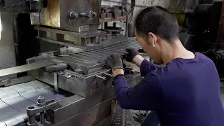 Amazing mass production process for large soup spoons。China Big Soup Spoon Factory