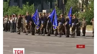 Бойові прапори нового зразка отримали частини Західного управління Нацгвардії