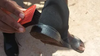 How to clean BLACK desert clarks