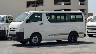 Toyota Hiace 15 Seater Standard Roof 2.5L Diesel Manual Transmission 2021