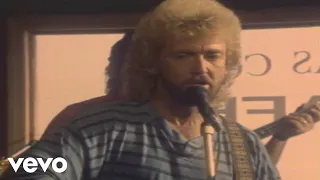 Keith Whitley - I'm No Stranger to the Rain (Official Video)