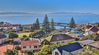 House Tour : Loch Road - Kalk Bay