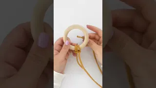 Continuous Lark’s Head Knot (on a wooden ring) Tutorial #macrametutorial #macrame #larksheadknot