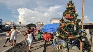 WATCH: Yolanda victims sing "O Holy Night"