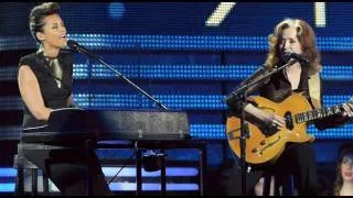 [Video] ALICIA KEYS 12-12-12 The Concert For Sandy Relief PERFORMANCE New York