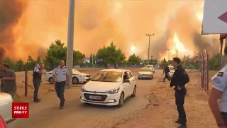 Furtuni de foc şi explozii în Grecia. ”Situaţia este critică, pregătiţi-vă de noi zile grele!”
