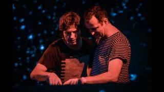 Sasha and Hernan Cattaneo - Live at Moonpark - 05-04-2003 (Part 3)