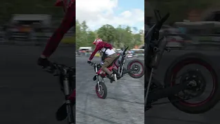 Supermoto Stoppie Crash German Stunt Week 2022