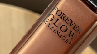 DIOR Forever Glow Maximizer • multi-use liquid highlighter • 015 Peachy & 016 Bronze