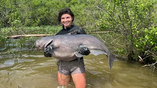 CATFISH NOODLING: I Caught My BIGGEST Blue Cat! NEW PB!