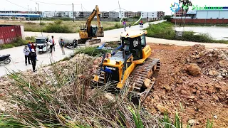 Excellent Activities Operator Bulldozer Pushing Soil Process Filling Land Up Project Techniques