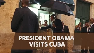 President Obama and the First Family Take a Walk in Old Havana